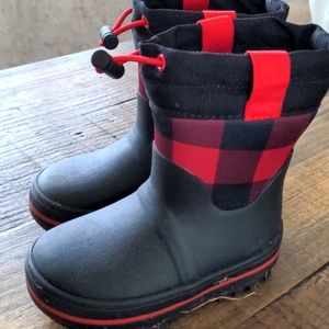 Toddler size 7 snow boots
